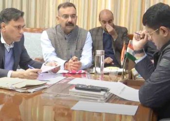 Haryana : ठेकेदारों पर लगाई गई पैनल्टीज का बकाया एरियर की जल्दी से जल्दी वसूली करें ताकि प्रदेश के राजस्व में हो बढ़ोतरी : उप मुख्यमंत्री