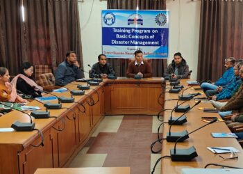आपदा प्रबंधन की बुनियादी अवधारणाओं पर अधिकारियों का प्रशिक्षण