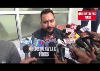 इस्तीफ़ा स्वीकार न होने पर विधान सभा में धरने पर बैठे तीनों निर्दलीय विधायक