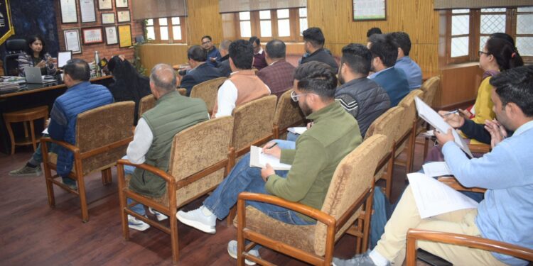 सूखे व गीले अपशिष्ट के उचित प्रबंधन के लिए करें उचित व्यवस्था -उपायुक्त तोरुल एस रवीश