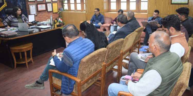 सूखे व गीले अपशिष्ट के उचित प्रबंधन के लिए करें उचित व्यवस्था -उपायुक्त तोरुल एस रवीश