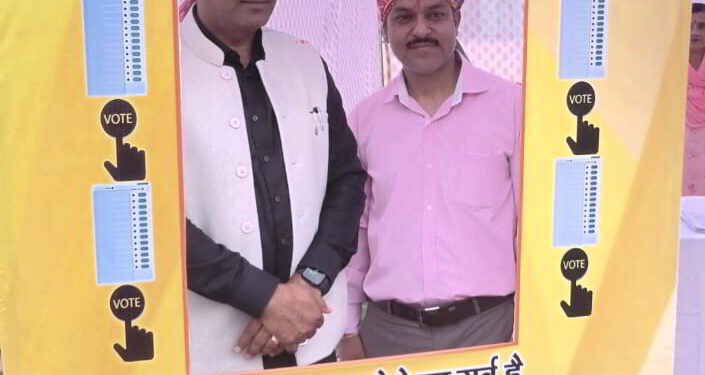 उपायुक्त ने टमक पर चोट के साथ किया जयसिंहपुर होली का शुभारंभ