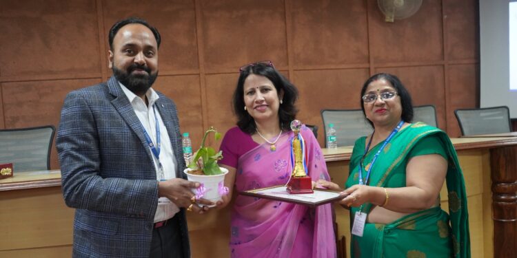 लिंग्याज विद्यापीठ के स्कूल ऑफ ह्यूमेनिटीस एंड सोशल साइंसेस द्वारा आयोजित सेमिनार पर 120 से अधिक पंजीकरण