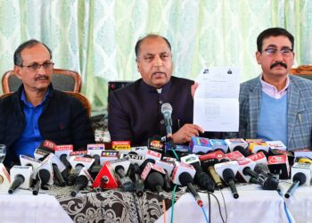 बीजेपी ने कांग्रेस सरकार पर लगाए आदर्श आचार संहिता के उल्लंघन के आरोप