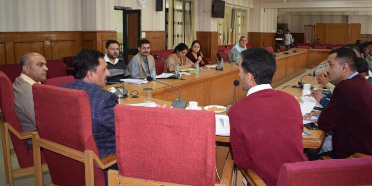 अस्वच्छ शौचालयों का सर्वेक्षण कार्य 10 अप्रैल तक पूरा करें संबंधित विभाग व निकाय- उपायुक्त