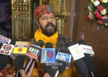 चैत्र नवरात्र आज से शुरू, शिमला के काली बाड़ी मंदिर में उमड़ा श्रद्धालुओं का हुजूम