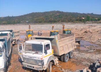 हिमाचल के पुलिस जिला नूरपुर में खनन माफिया पर बड़ी कार्रवाई की गई है