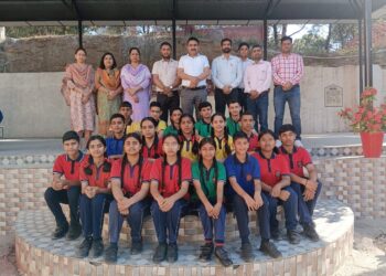 चित्रों एवं कविताओं के माध्यम से विद्यार्थियों ने बताए विकसित भारत के भाव