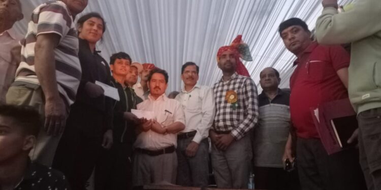 धर्मशाला के दाढ़ी में कुश्ती दंगल