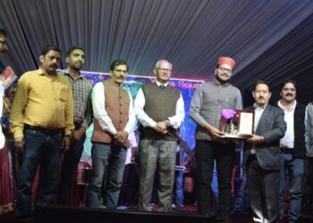 धुम्मू शाह मेले में लोक कलाकारों ने बांधा समां एडीसी ने किया सांस्कृतिक संध्या का शुभारंभ