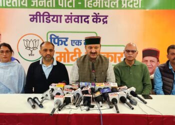 मुख्यमंत्री के कारण बिगड़ा सरकार का गणित : बलबीर वर्मा