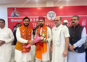 चुनावी लाभ के लिए किसी भी हद तक गिर सकती है कांग्रेस: अनुराग ठाकुर