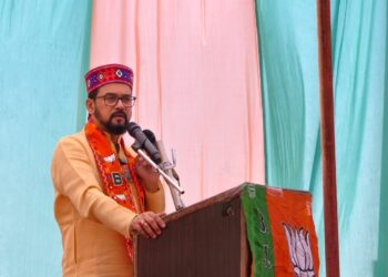 आपातकाल लगाने वाली कांग्रेस लोकतंत्र पर खोखला ज्ञान ना बाँटे: अनुराग ठाकुर