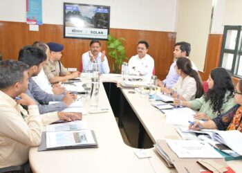 “निष्ठापूर्वक व ईमानदारी से अपने कर्तव्यों का निर्वहन करें”