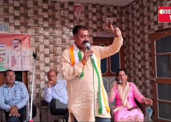 कांग्रेस प्रत्याशी सतपाल रायजादा बोले- पिता का तिरस्कार करने वाले को अनुराग ने लगाया गले