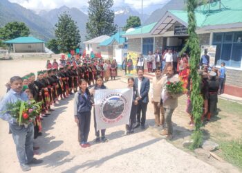 मुख्य सचिव ने दुर्गम क्षेत्र डोडरा क्वार में की चुनाव तैयारियों की समीक्षा