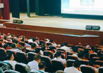 कार्यशाला में कर्मियों को दी EVM मतगणना से जुड़ी जानकारी