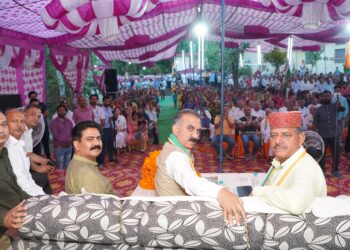 धनसेवक को राजनीति से बाहर का रास्ता दिखाना जरूरी : मुख्यमंत्री सुक्खू