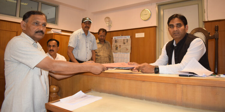 कांगड़ा-चंबा संसदीय क्षेत्र के लिए चार प्रत्याशियों ने दाखिल किया नामांकन