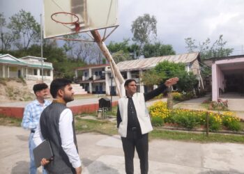 मतदान केंद्रों में दिव्यांगों के लिए रैंप की होगी सुविधा: डीसी