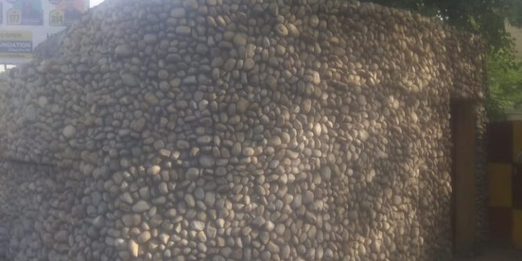 समाजसेवी योगराज शर्मा ने हरियाणा के मुख्यमंत्री नायब सैनी को गोल छोटे सुन्दर पत्थरो को दोबारा झरने पर लगवाने के लिए पत्र लिखा