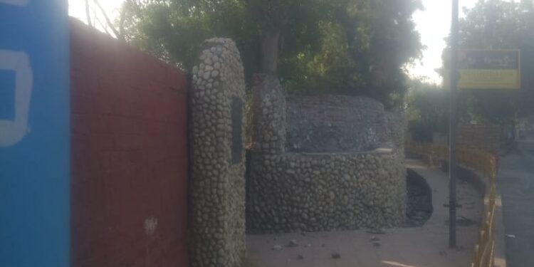 समाजसेवी योगराज शर्मा ने हरियाणा के मुख्यमंत्री नायब सैनी को गोल छोटे सुन्दर पत्थरो को दोबारा झरने पर लगवाने के लिए पत्र लिखा