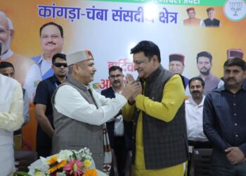 मुझे कोसने के बजाय अपना विजन बताएं सुक्खू और उनके चेले : सुधीर शर्मा