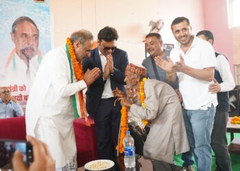 केंद्र में सत्ताधारी दल द्वारा देश की एकता और अखंडता केंद्र में सत्ताधारी दल द्वारा- आनंद शर्मा