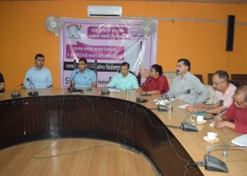 शत प्रतिशत मतदान सुनिश्चित करने को राजनैतिक दल भी प्रेरित करें : श्याम लाल