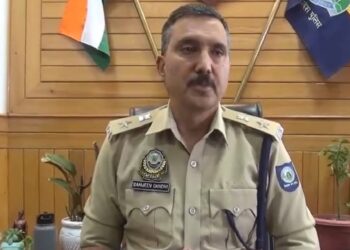 20 दिनों में शिमला पहुंचे रिकॉर्ड 2.50 लाख पर्यटक वाहन