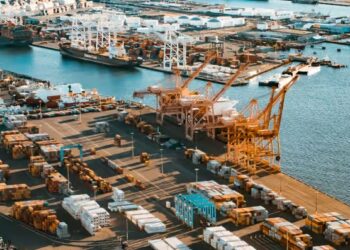 कैबिनेट ने महाराष्ट्र के वधावन में सभी मौसमों में संचालन योग्य ग्रीनफील्ड डीपड्राफ्ट मेजर पोर्ट के विकास को दी मंजूरी