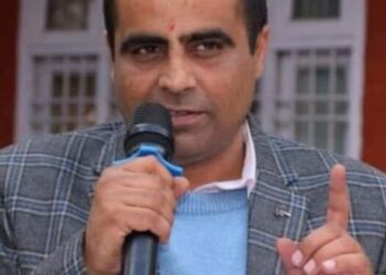 उपचुनाव में देहरा की जनता होशियार सिंह को सिखाएगी सबक : मल्ली