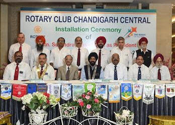रोटरी क्लब चंडीगढ़ सेंट्रल के अध्यक्ष एसपी ओझा और उनकी टीम ने संभाला कामकाज