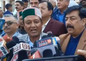 Congress MLAs stage protest - express displeasure over BJP's double standards