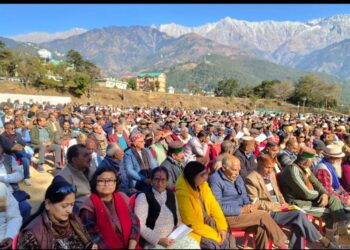 Employees and Pensioners Roar: Strong Warning Issued to Sukhu Government from Dharamshala Police Ground
