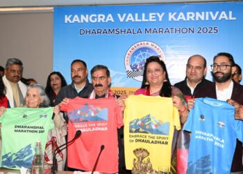 धर्मशाला में मैराथन-2025 की जर्सी का अनावरण, 25 दिसम्बर को होगा आयोजन