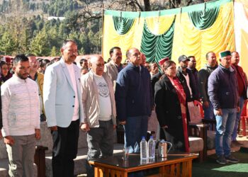 जयराम ठाकुर का कांग्रेस सरकार पर हमला: जनता और हाईकमान दोनों नाखुश, लोकप्रियता में गिरावट