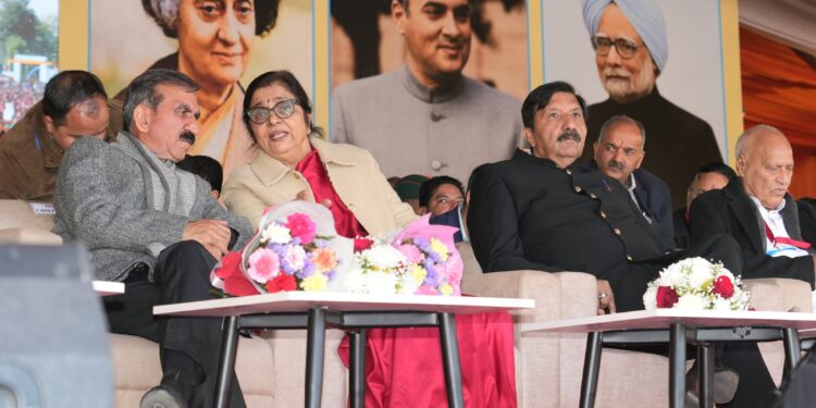 सीएम सुक्खू ने मंडी में भाजपा पर किया जमकर हमला, कांग्रेस की 7 गारंटियों को बताया पूरा