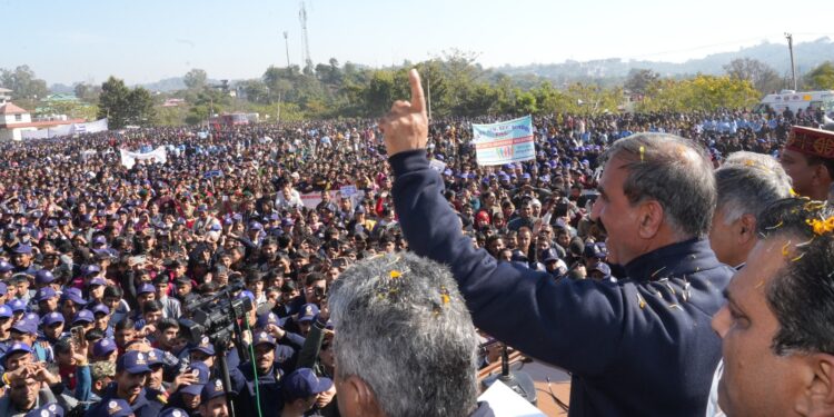 हमीरपुर में मुख्यमंत्री सुक्खू के नेतृत्व में चिट्टा विरोधी मेगा वाकथान: 15,000 लोग जुड़े अभियान से