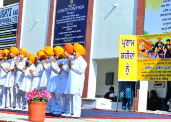 गुरु नानक खालसा स्कूल में मनाया गया चार साहिबजादे शहीदी दिवस, छात्रों को मिला वीरता का संदेश