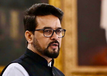 विदेश यात्राओं पर राहुल गांधी पर हमला, अनुराग ठाकुर बोले- एजेंडा सिर्फ भारत को बदनाम करना