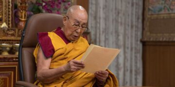 His Holiness Offers Prayers for Victims of Storms in Asia