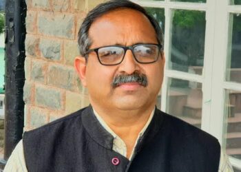 मंच पर उपमुख्यमंत्री ने मुख्यमंत्री को बताया ‘अक्षम’, भाजपा ने कांग्रेस सरकार पर साधा तीखा निशाना