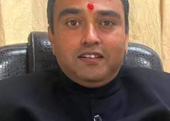 विश्व चक्षु का सुक्खू सरकार पर हमला: कर्ज़, कटौती और कुशासन ही आधारभूत स्तंभ