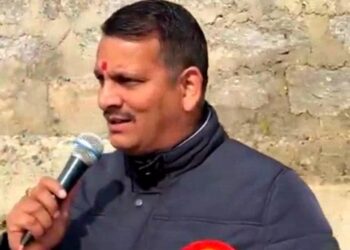 पंचायत भवन उद्घाटन के दौरान विधायक विनोद कुमार का PWD पर तीखा हमला