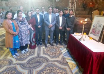 नगरोटा के ऐतिहासिक लिदबड़ मेले की पहली सांस्कृतिक संध्या में झूम उठे लोग; ठाकुर दास राठी और मोहित गर्ग ने बांधा समां