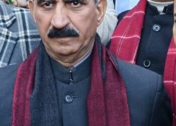 हमीरपुर गांधी चौक पर मुख्यमंत्री सुक्खू के जन्मदिन का भव्य जश्न