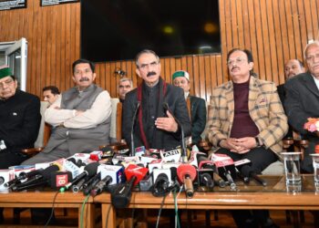 वित्तीय चुनौतियों के बीच CM सुक्खू की बड़ी घोषणाएं: गरीब परिवारों को राहत और बुनियादी ढांचे में क्रांतिकारी सुधार