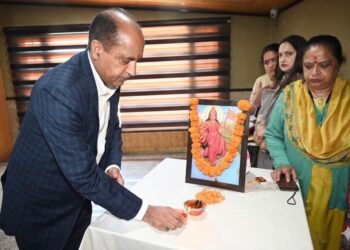 मुख्यमंत्री की झूठी घोषणाओं पर अब कोई विश्वास नहीं करता, पिछले वादों का हिसाब दें : जयराम ठाकुर