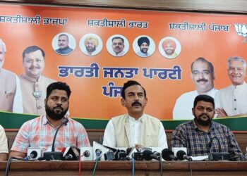 भाजपा का आप पर बड़ा आरोप: ‘एसडीएम दफ्तर में आधी रात को बदली गई वोटर लिस्ट’